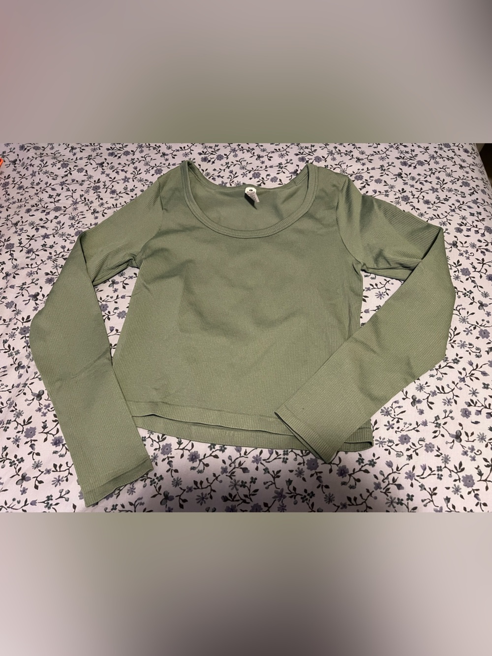 Olive Green Long Sleeve Ribbed Workout Top